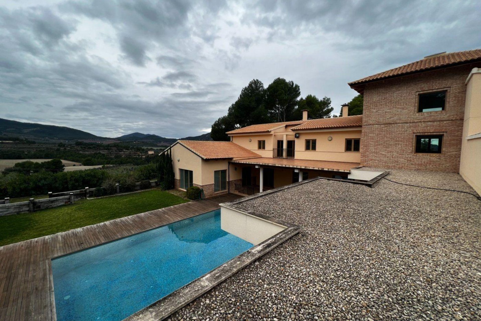 Odsprzedaż - Finca rústica - Penaguila