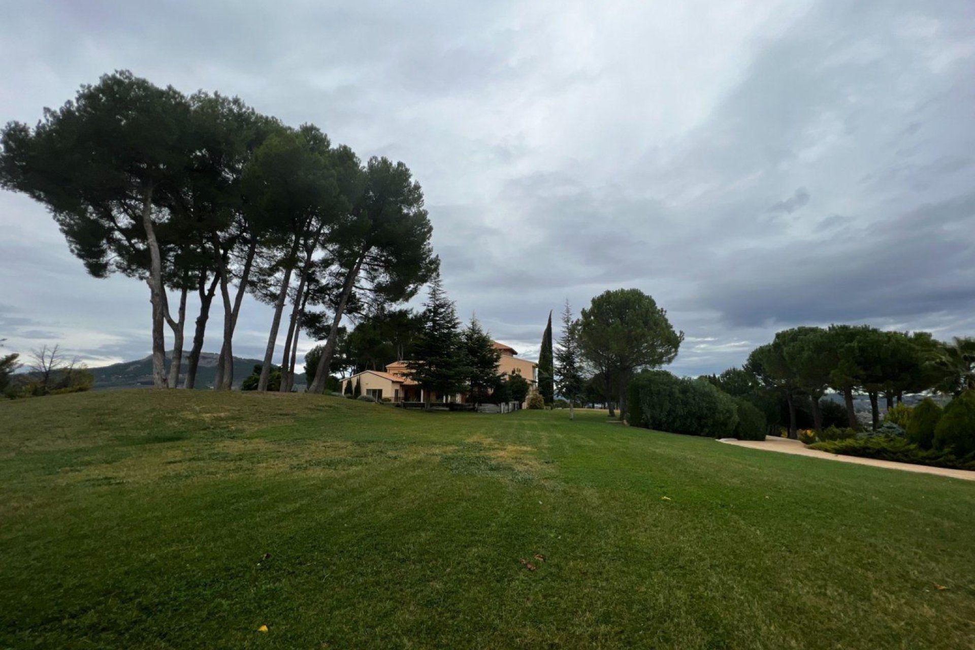 Odsprzedaż - Finca rústica - Penaguila