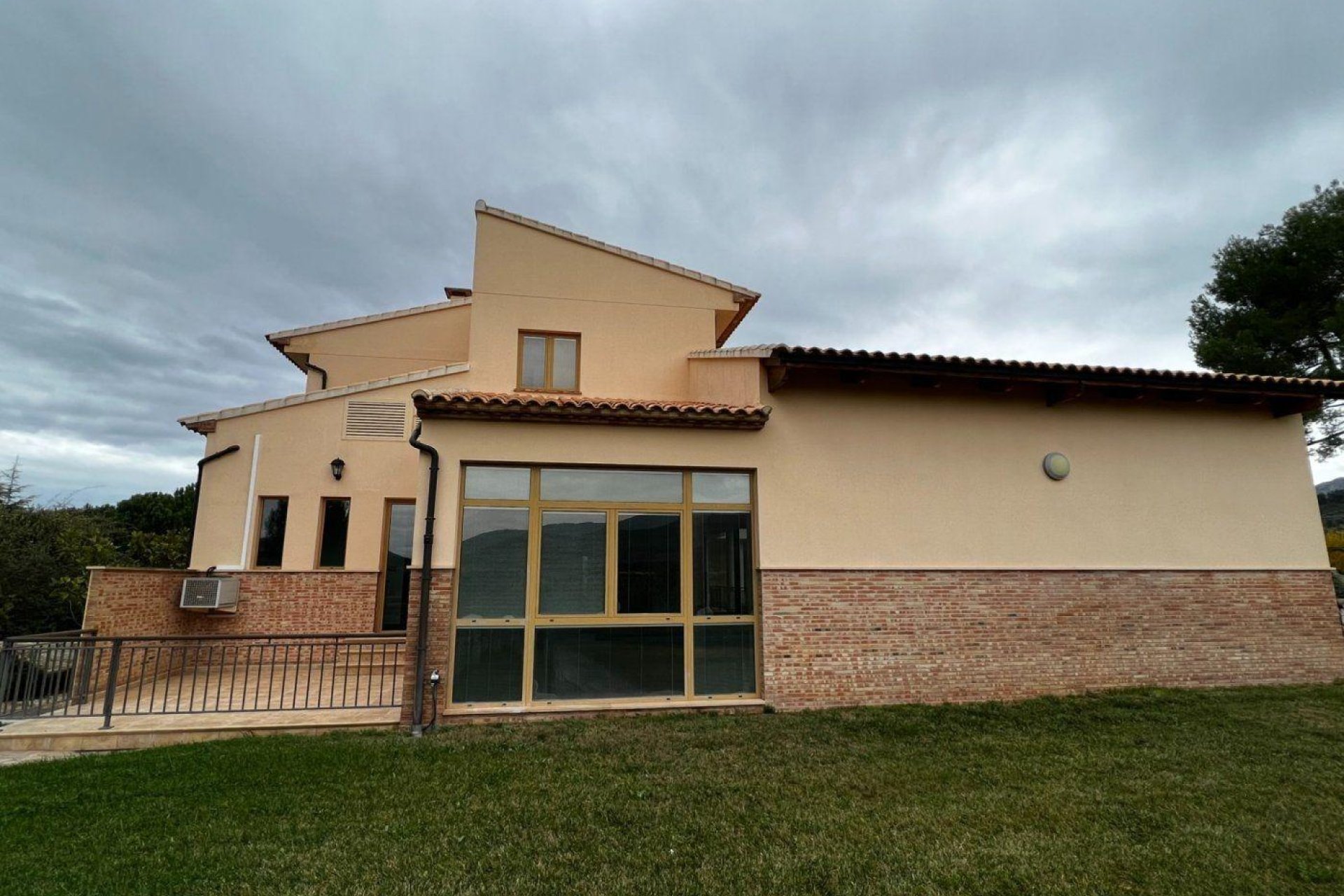 Odsprzedaż - Finca rústica - Penaguila