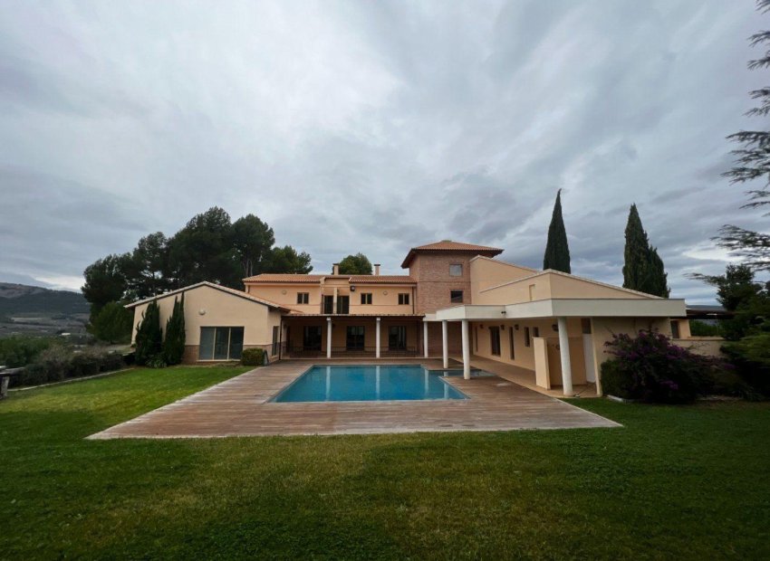 Odsprzedaż - Finca rústica - Penaguila