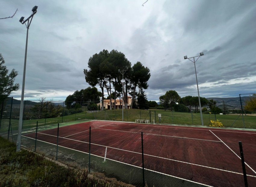 Odsprzedaż - Finca rústica - Penaguila