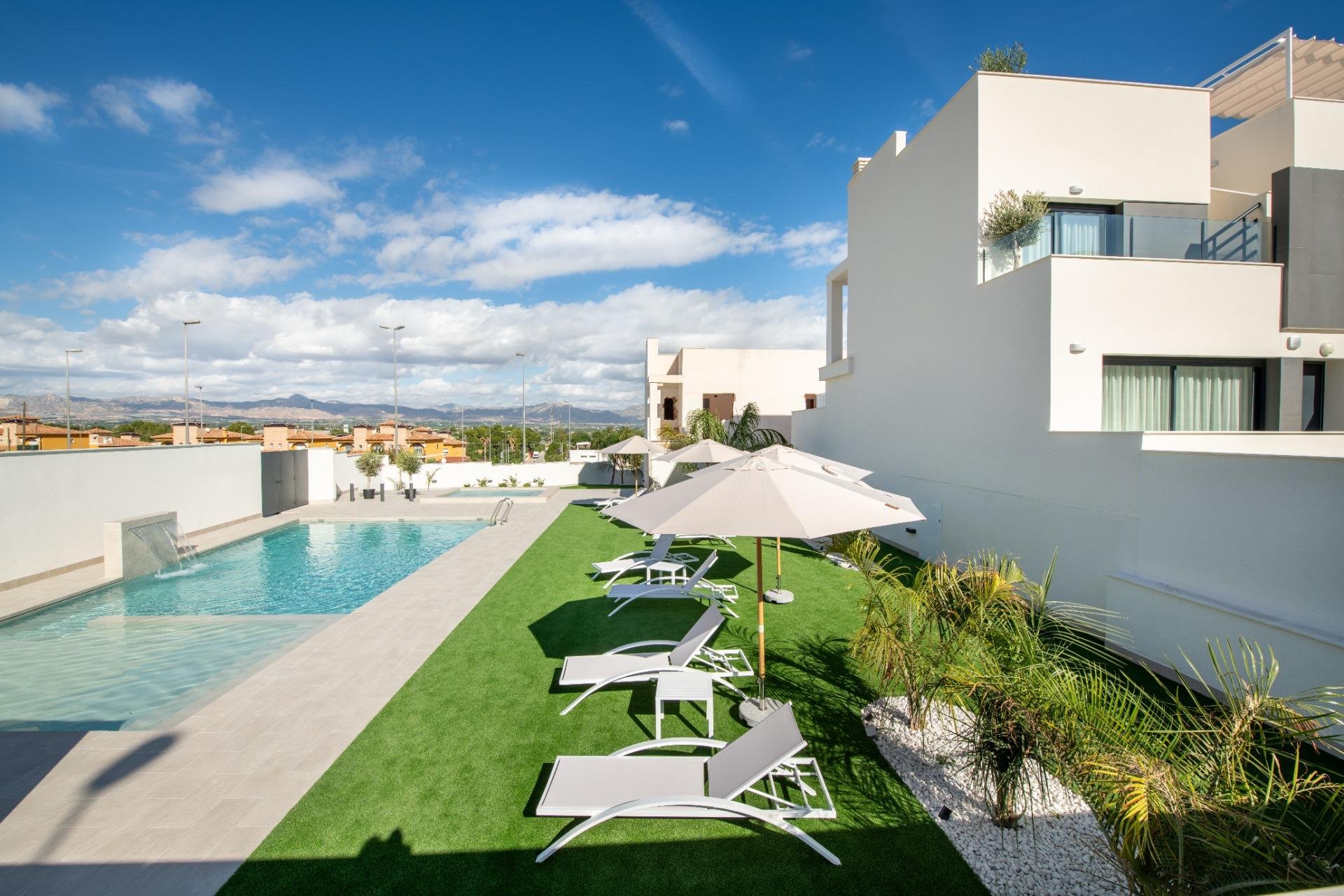 Odsprzedaż - Kamienica - Cox