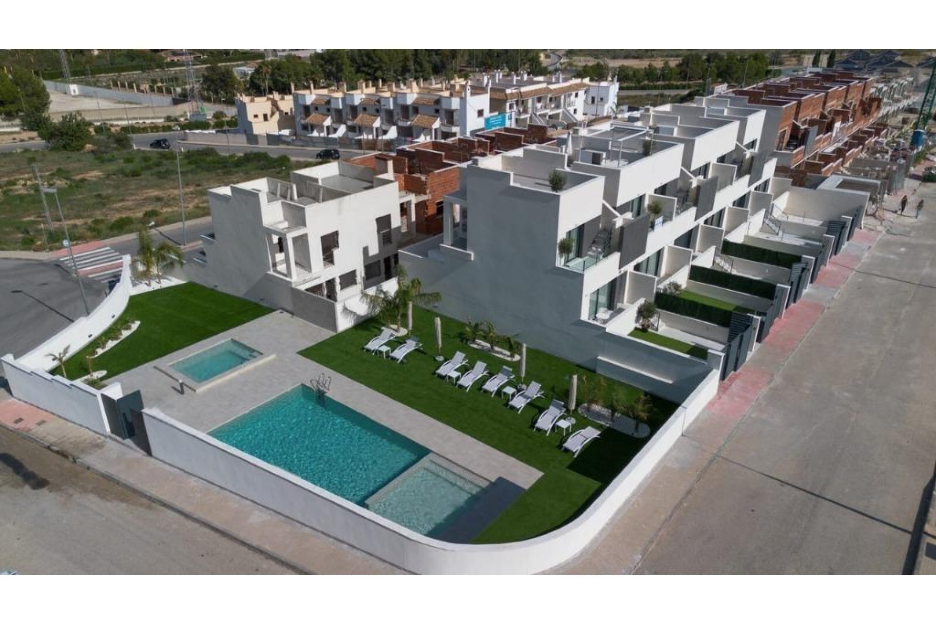 Odsprzedaż - Kamienica - Cox