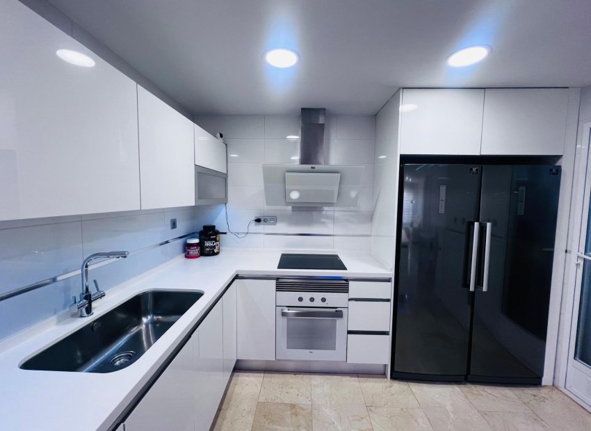 Odsprzedaż - Kamienica - Elche - Campo de Fútbol