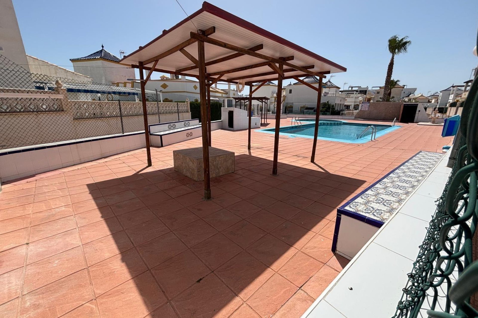 Odsprzedaż - Kamienica - Torrevieja - Los altos