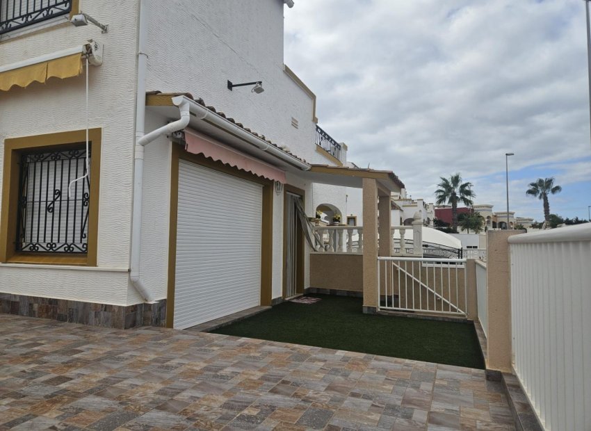 Odsprzedaż - Kamienica - Torrevieja - Orihuela costa