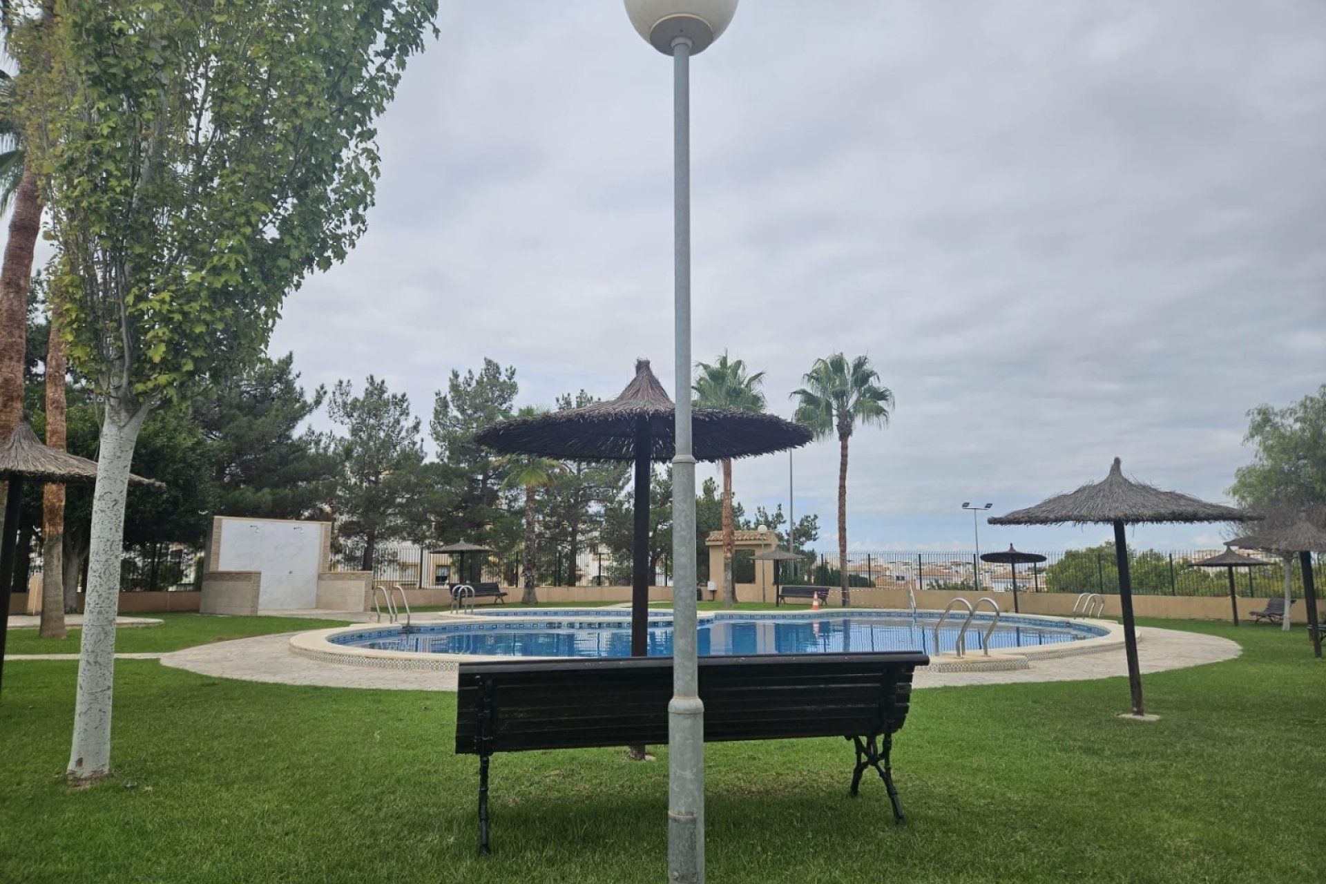 Odsprzedaż - Kamienica - Torrevieja - Orihuela costa