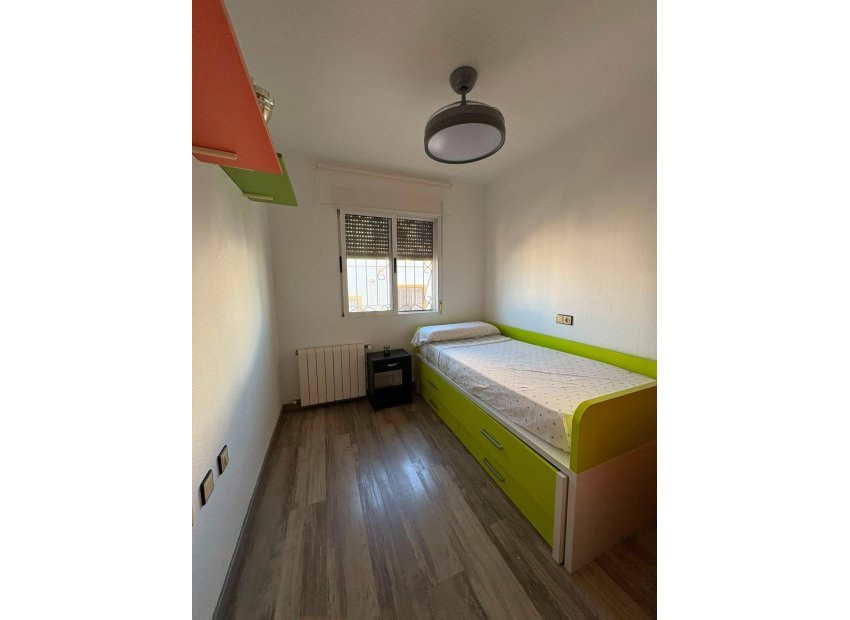 Odsprzedaż - Kamienica - Torrevieja - Orihuela costa