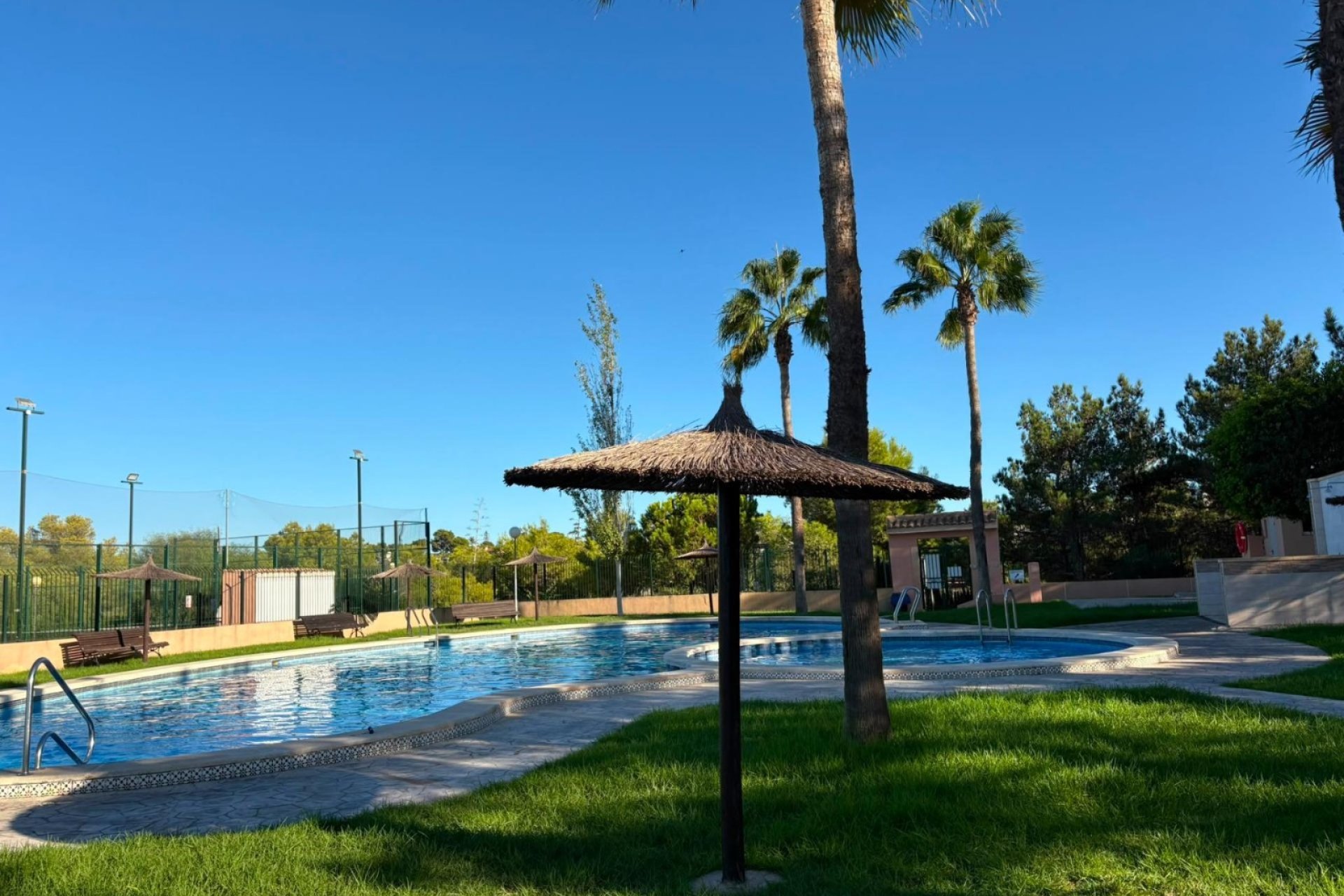 Odsprzedaż - Kamienica - Torrevieja - Orihuela costa