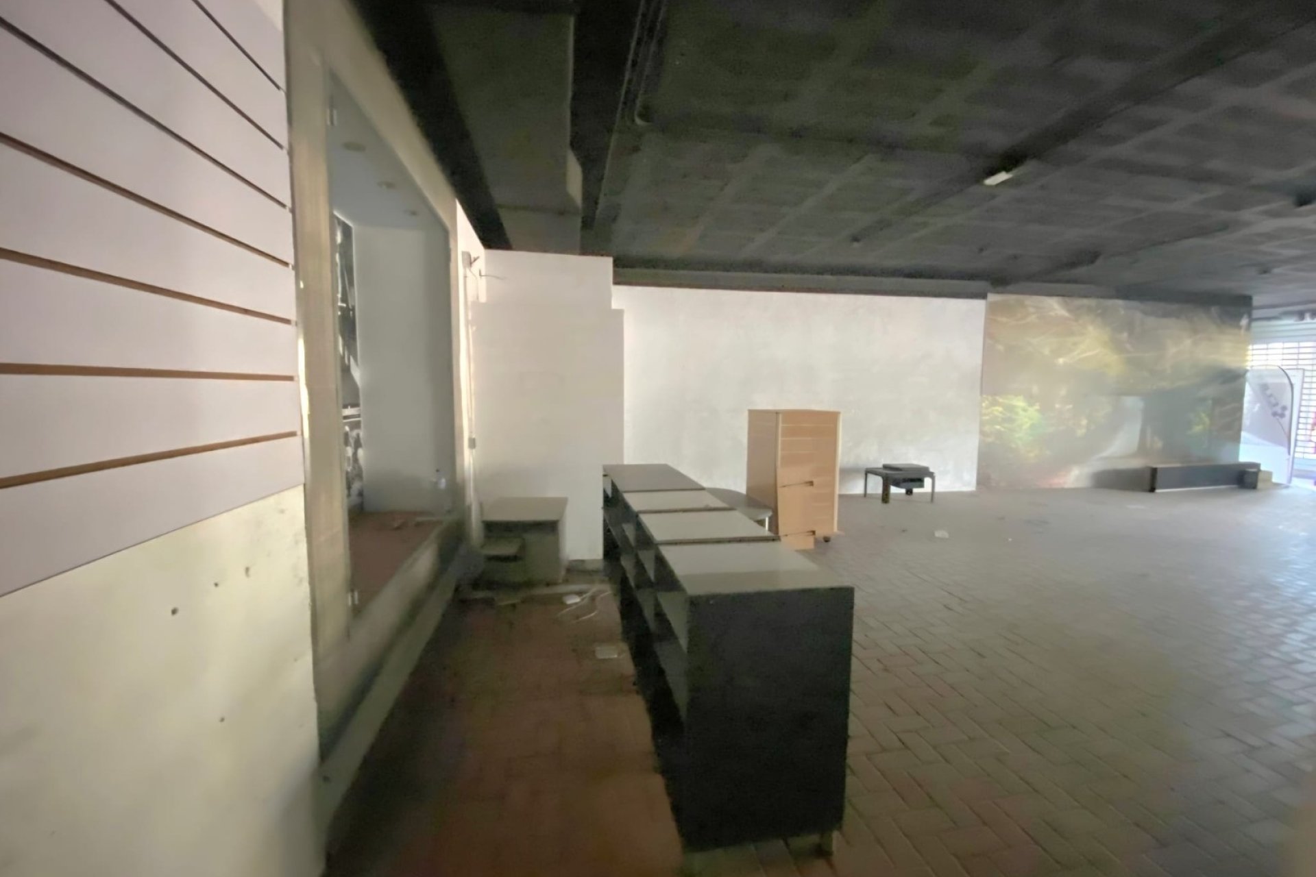 Odsprzedaż - Local comercial - Elche - Zona Universidad