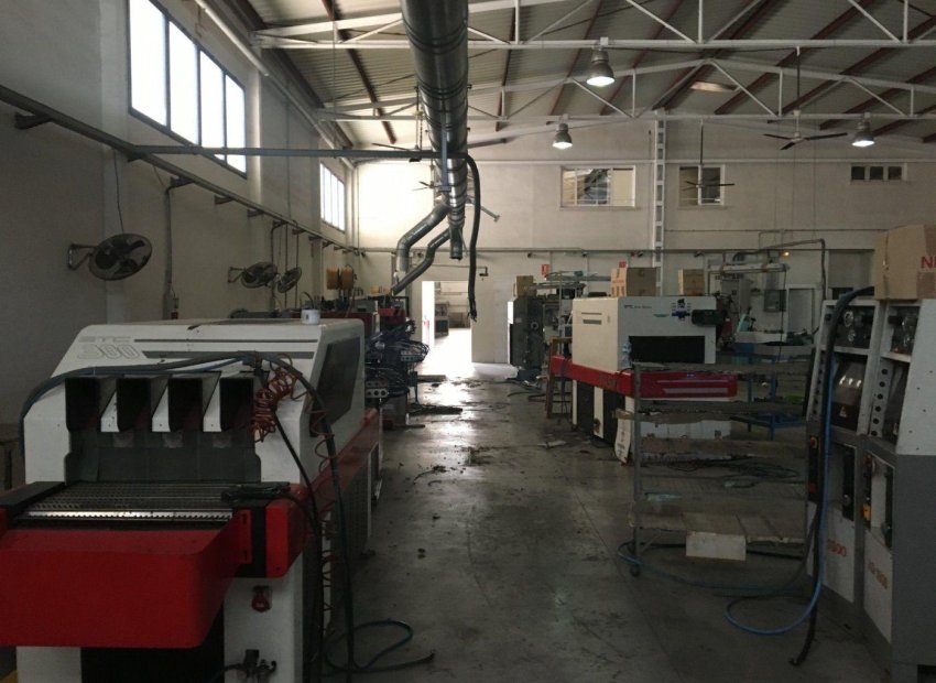 Odsprzedaż - Nave industrial - Elche Pedanías - Poligono torrellano