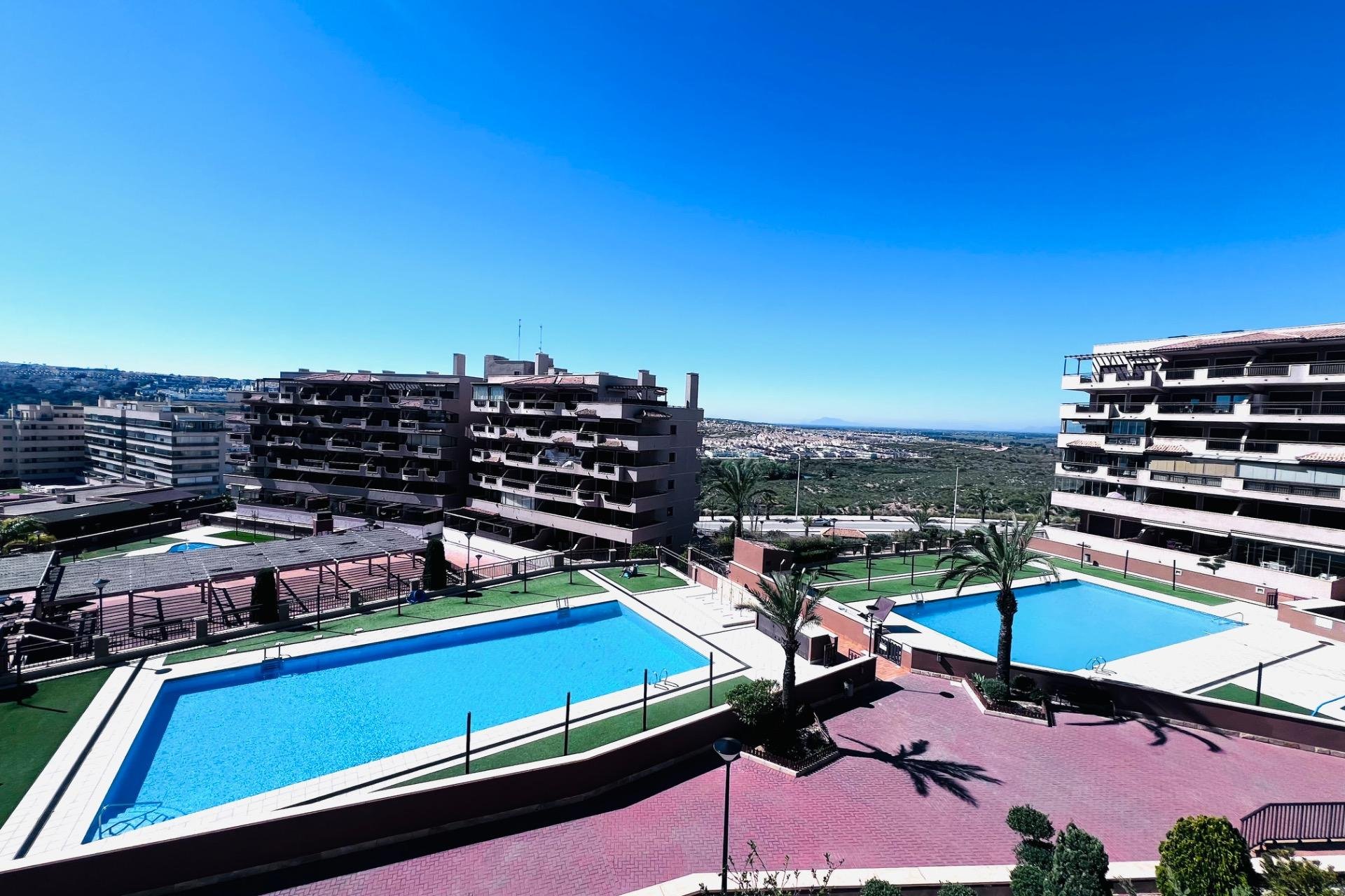 Odsprzedaż - Piso - Arenales del Sol