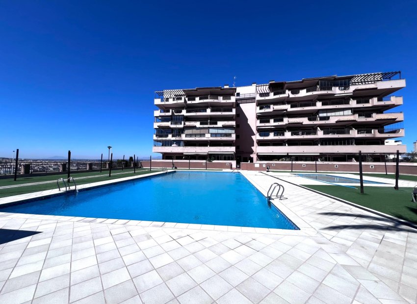 Odsprzedaż - Piso - Arenales del Sol