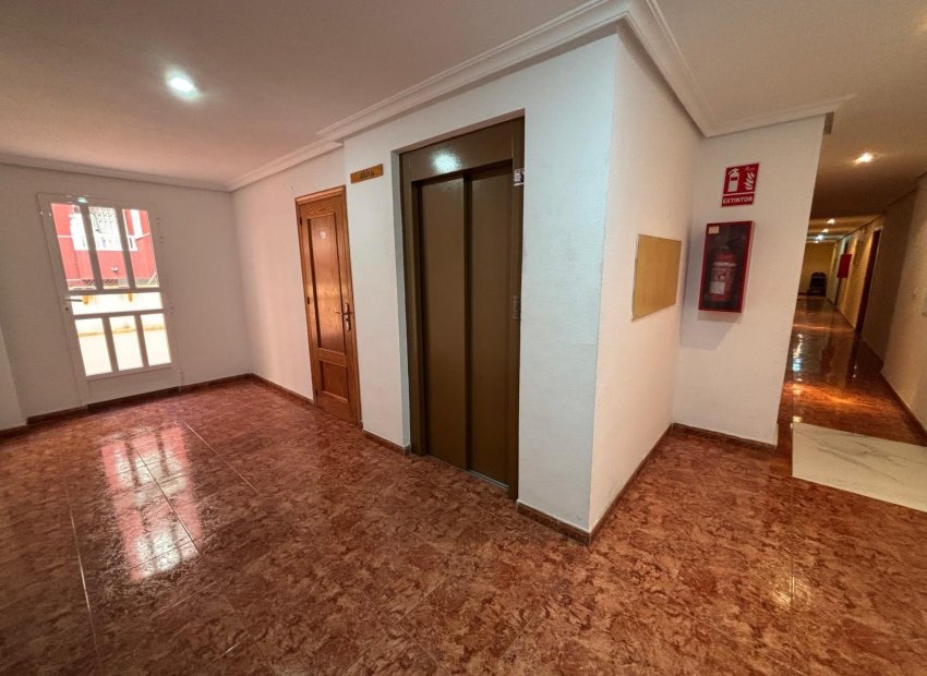 Odsprzedaż - Piso - Torrevieja - Playa del Cura