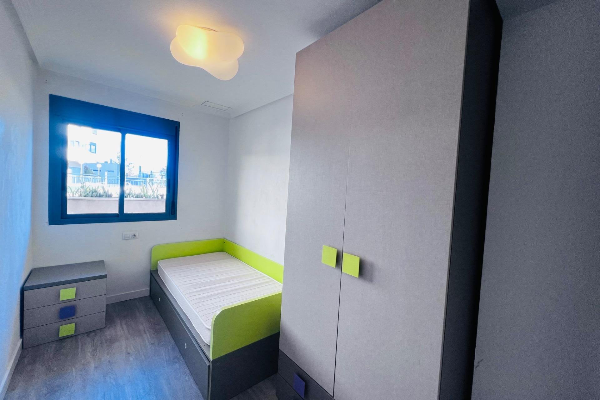 Odsprzedaż - Planta baja - Elche - Zona Universidad