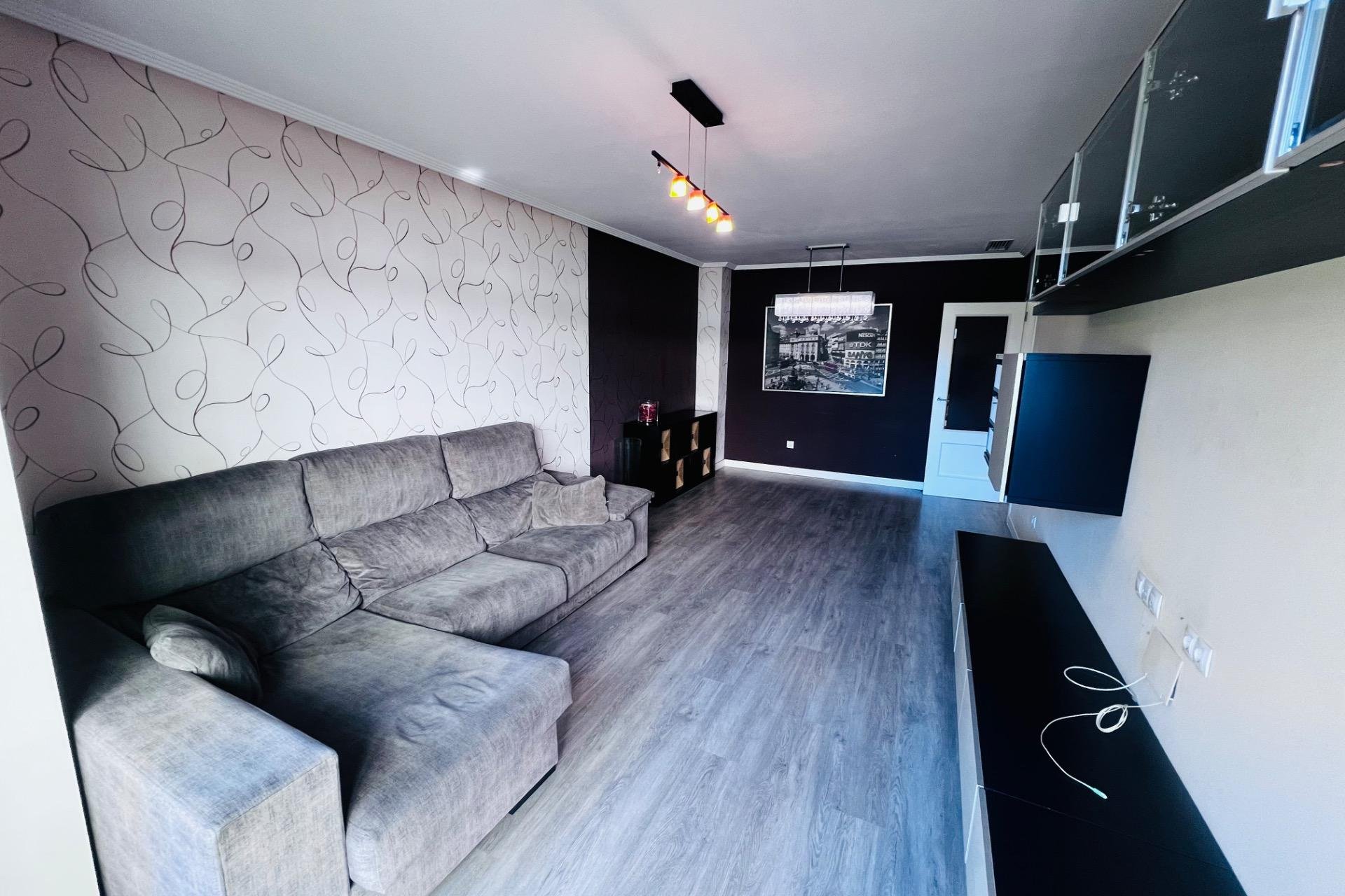 Odsprzedaż - Planta baja - Elche - Zona Universidad