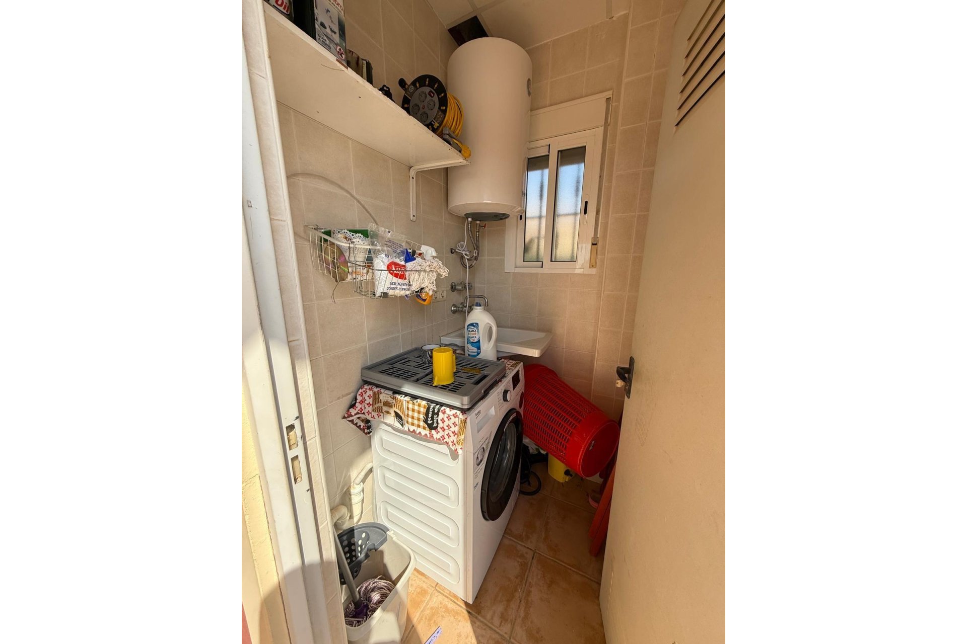 Odsprzedaż - Szalet - Albatera