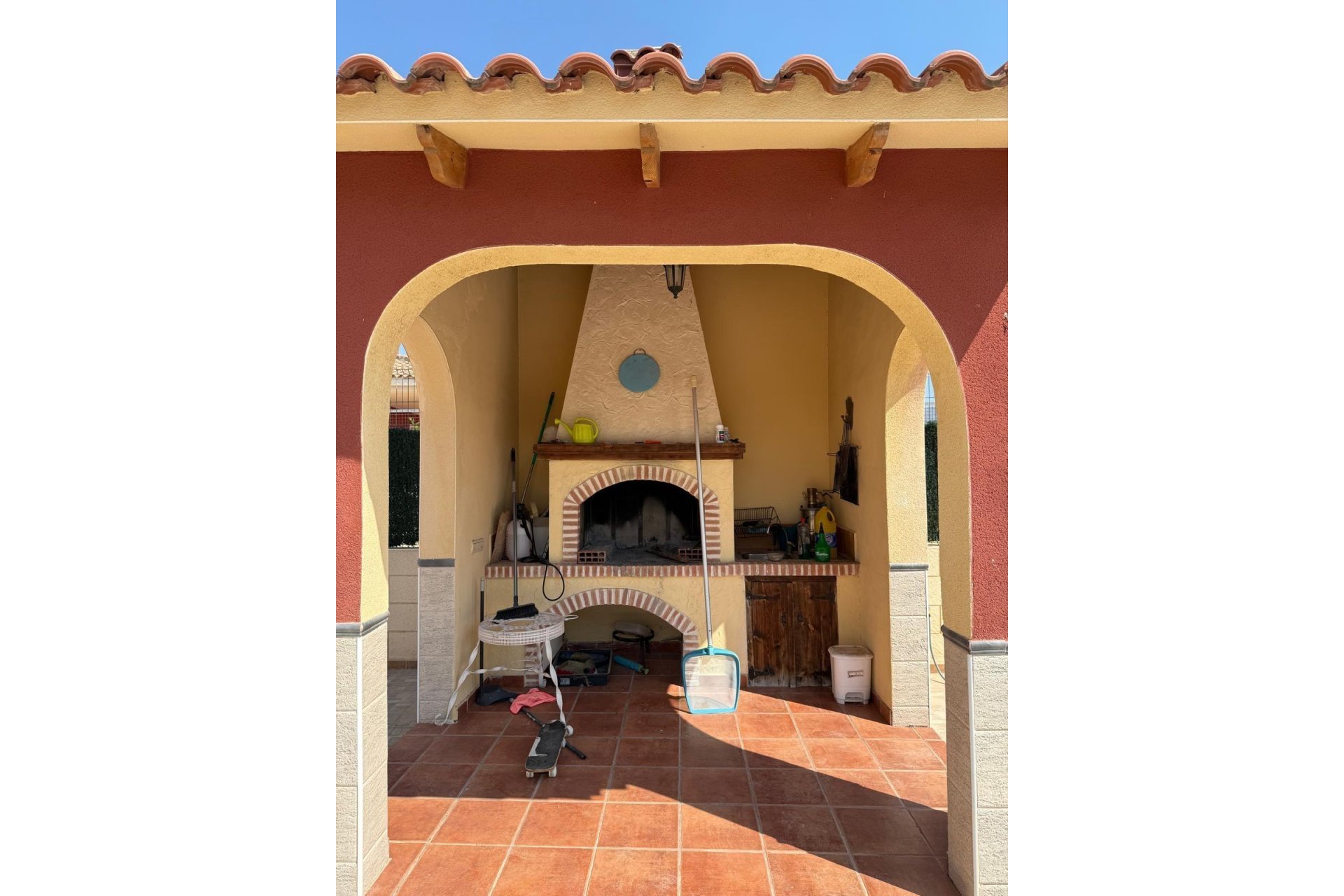 Odsprzedaż - Szalet - Albatera