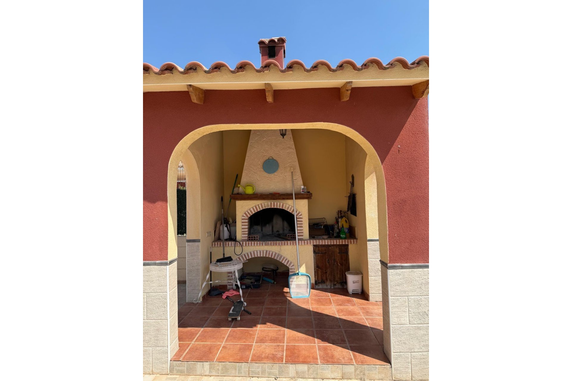 Odsprzedaż - Szalet - Albatera