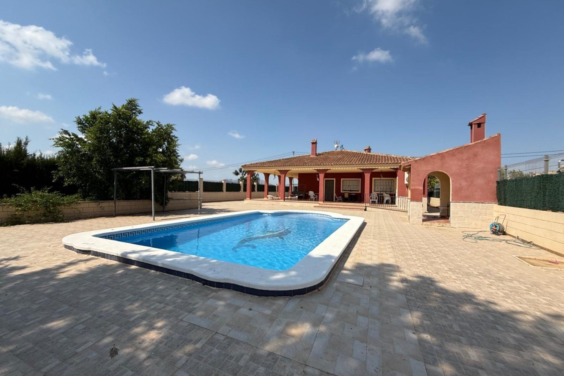 Odsprzedaż - Szalet - Albatera