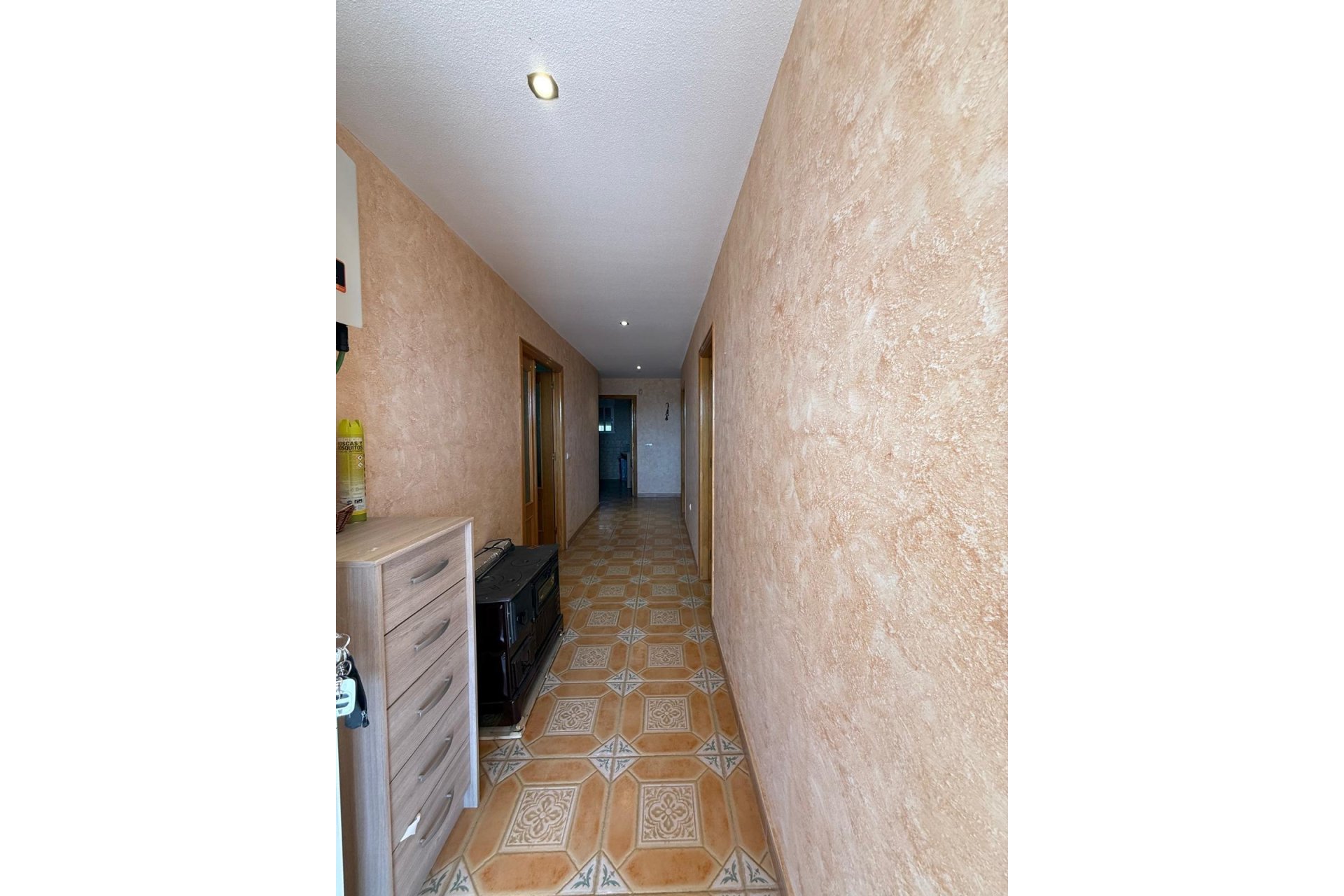 Odsprzedaż - Szalet - Albatera