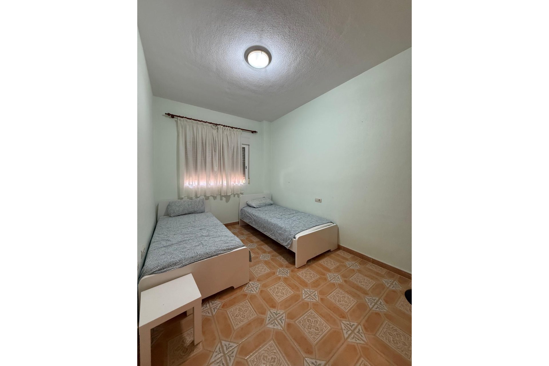 Odsprzedaż - Szalet - Albatera