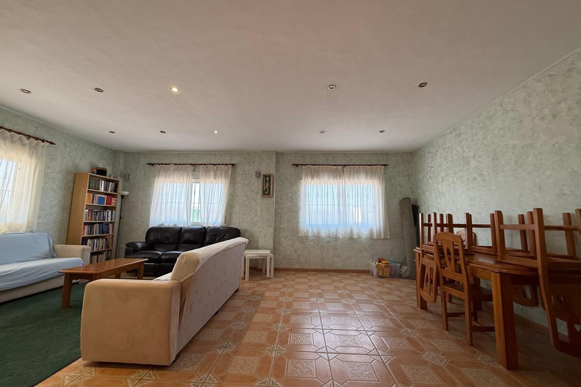 Odsprzedaż - Szalet - Albatera