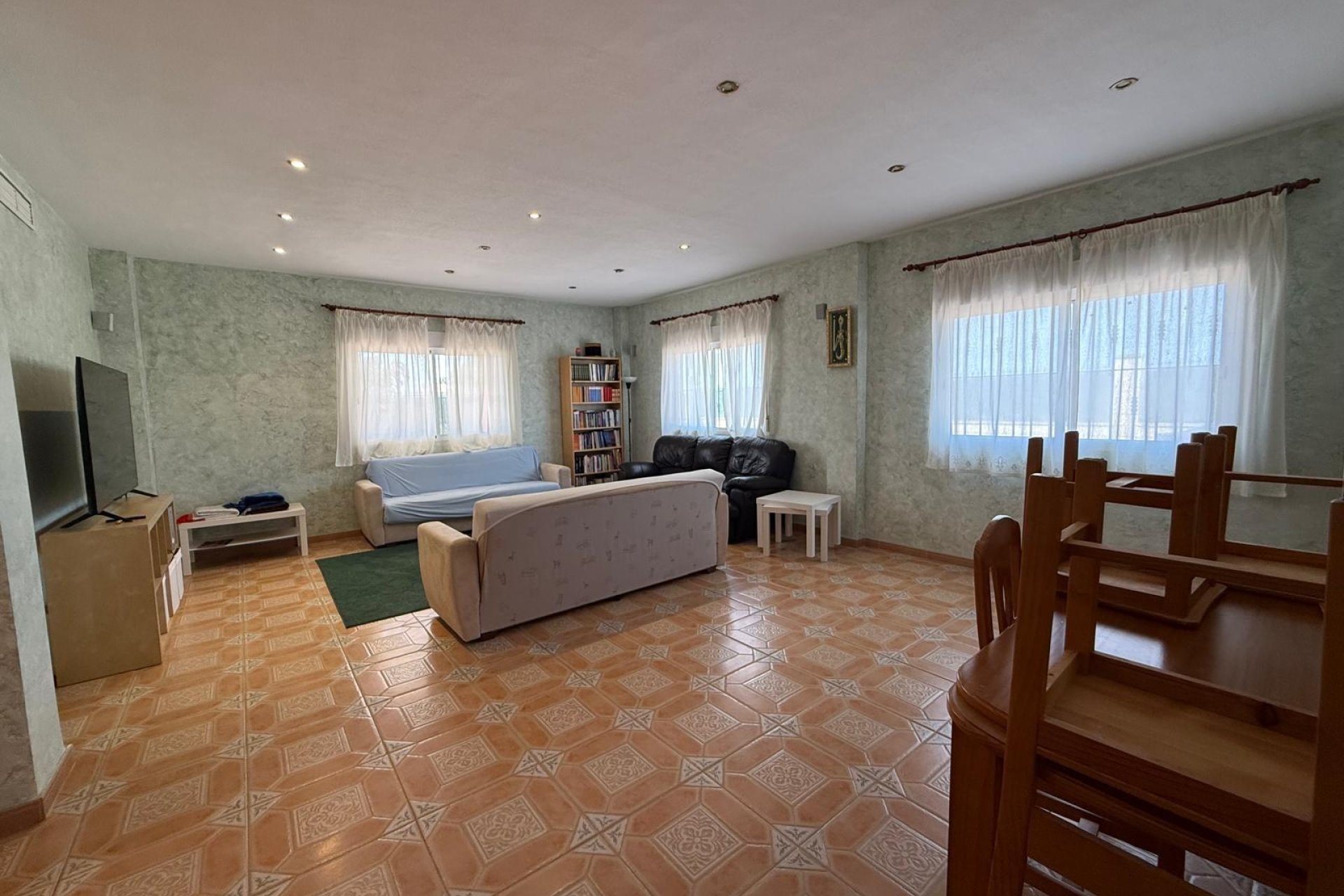 Odsprzedaż - Szalet - Albatera