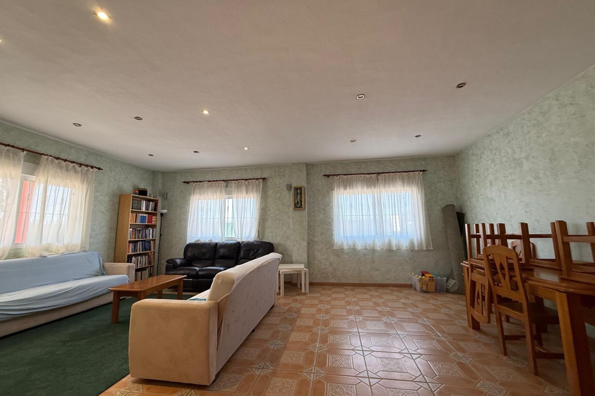 Odsprzedaż - Szalet - Albatera