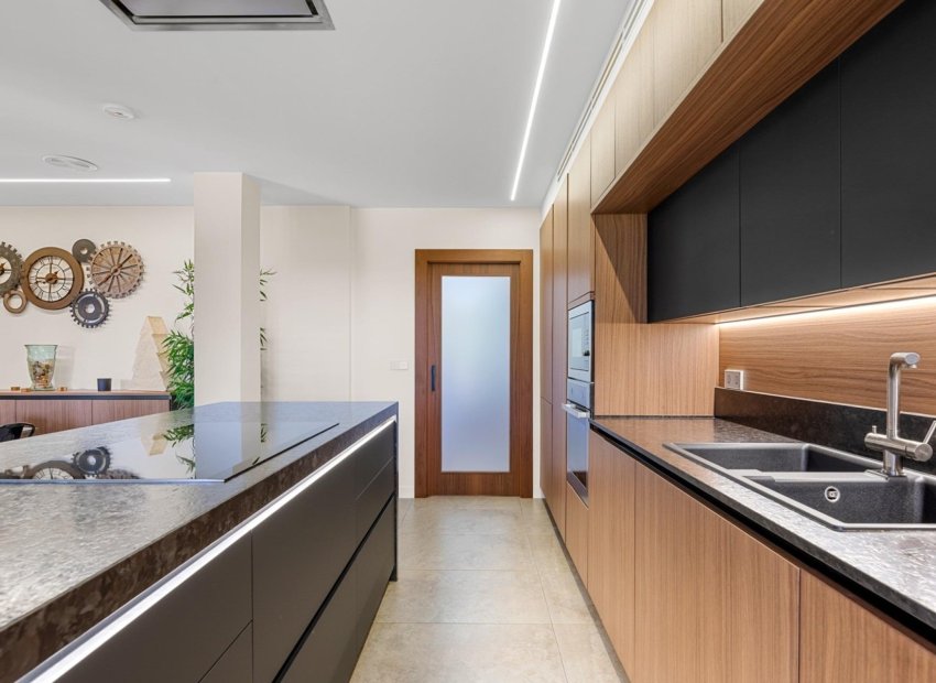 Odsprzedaż - Szalet - Elche Pedanías - Alzabares