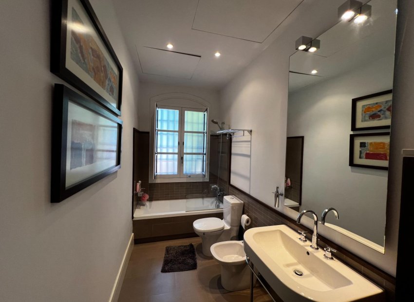 Odsprzedaż - Szalet - Elche Pedanías - Maitino