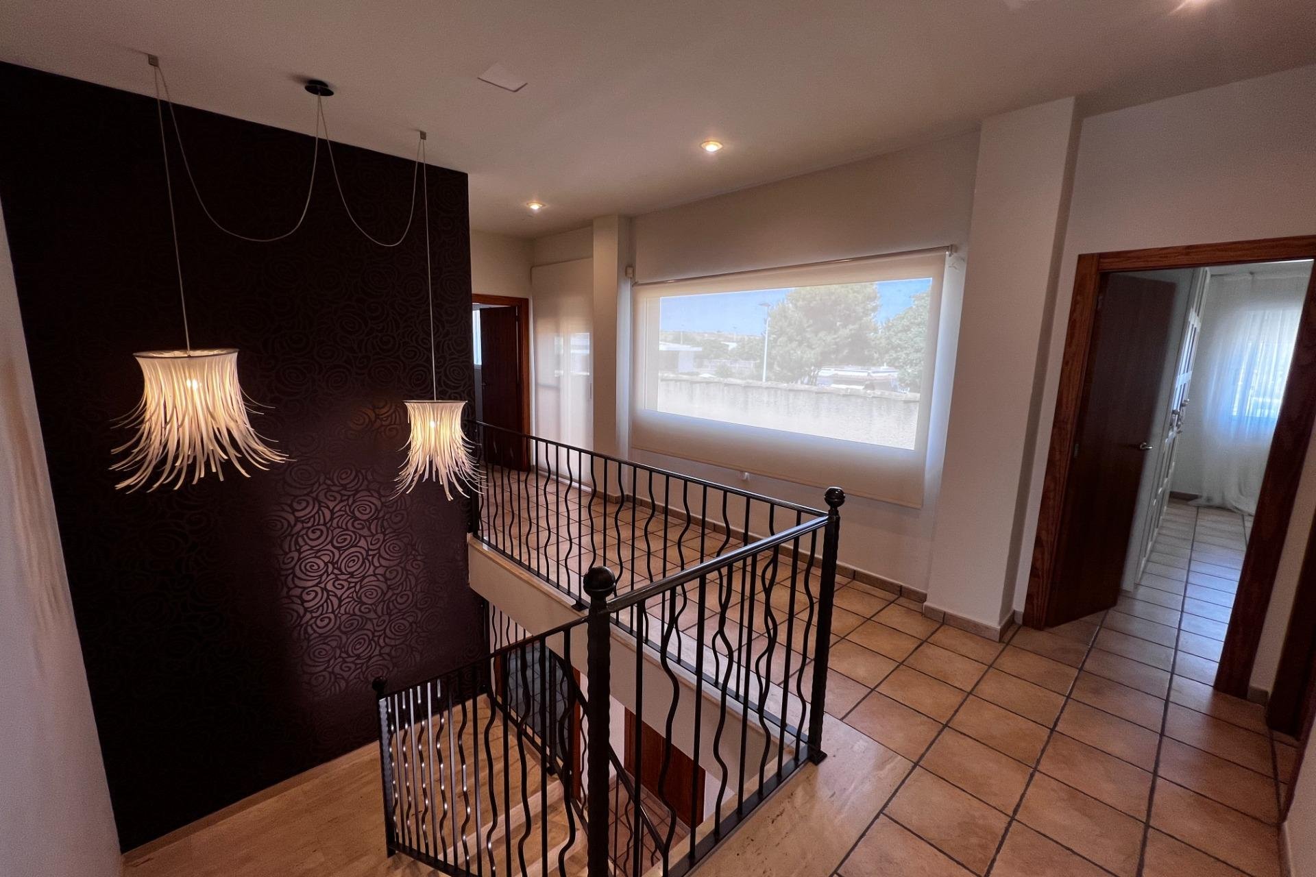 Odsprzedaż - Szalet - Elche Pedanías - Valverde