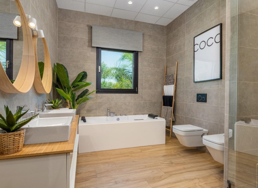 Odsprzedaż - Szalet - Las bayas - Las Bayas-Asprillas