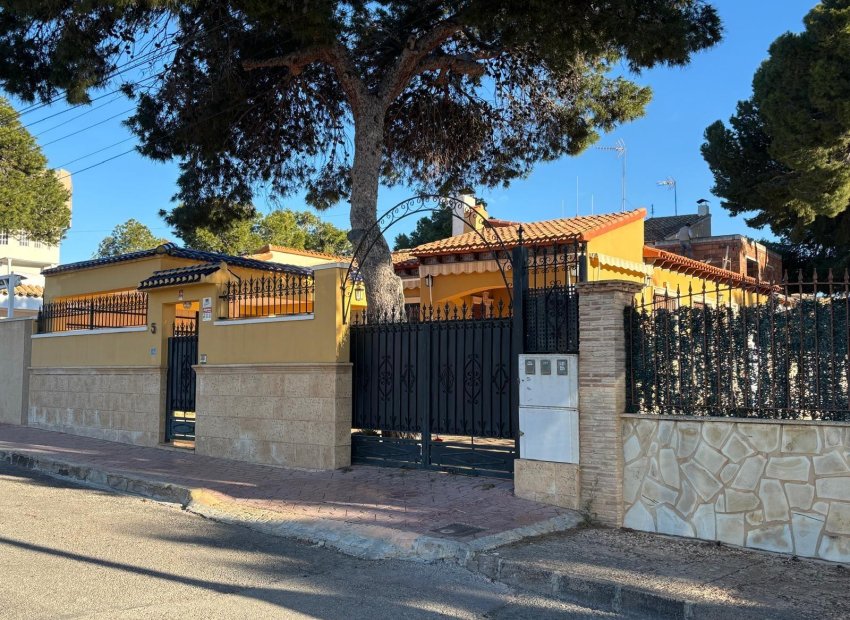 Odsprzedaż - Szalet - Orihuela Costa - Punta Prima