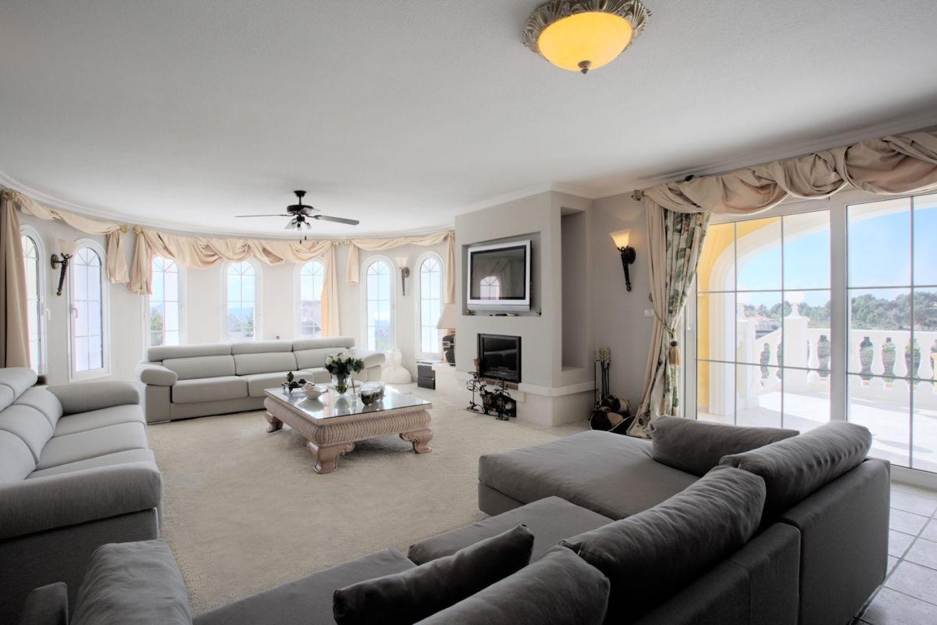 Odsprzedaż - Villa de Lujo - La Nucía - Coloma