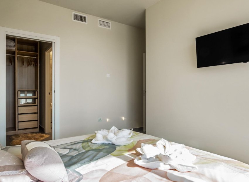 Odsprzedaż - Villa de Lujo - San Fulgencio