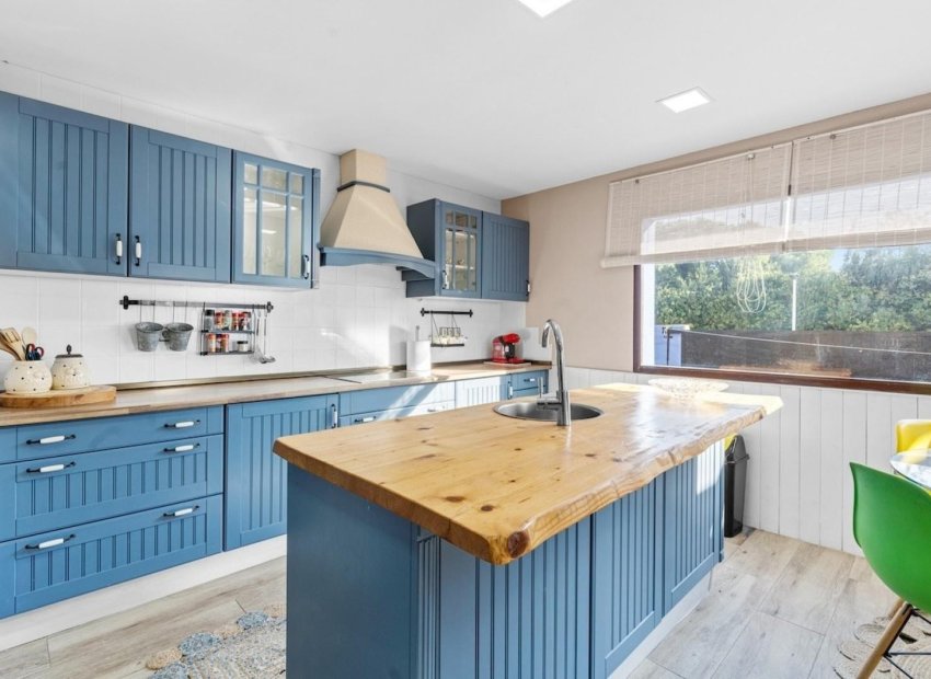 Odsprzedaż - Villa de Lujo - Santa Pola