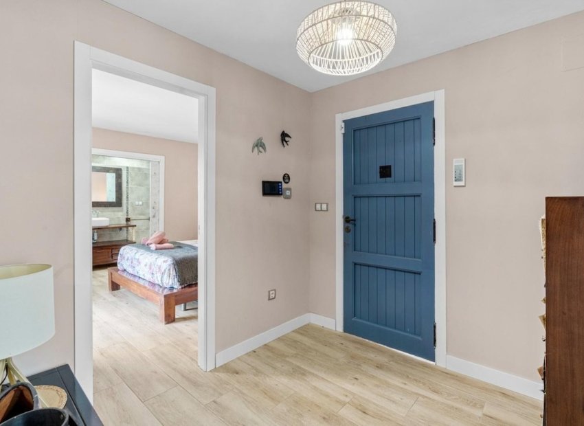 Odsprzedaż - Villa de Lujo - Santa Pola