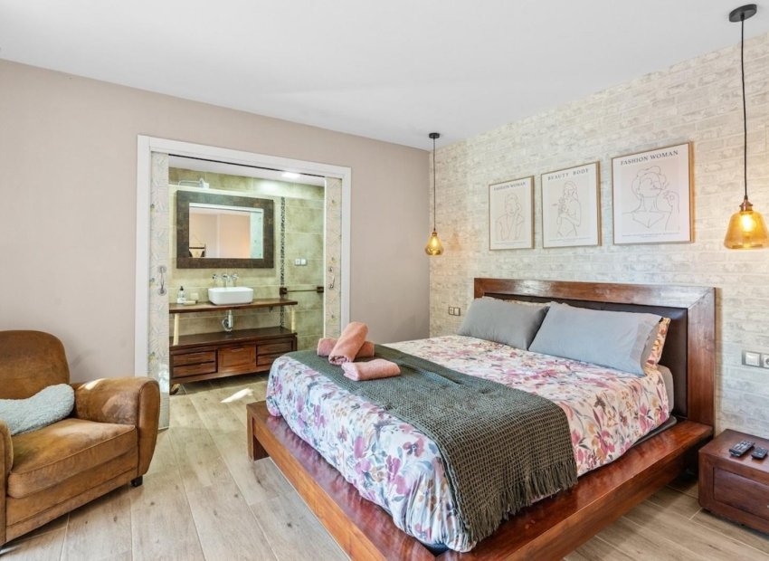 Odsprzedaż - Villa de Lujo - Santa Pola