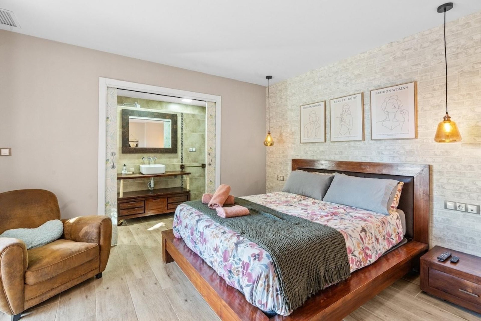 Odsprzedaż - Villa de Lujo - Santa Pola