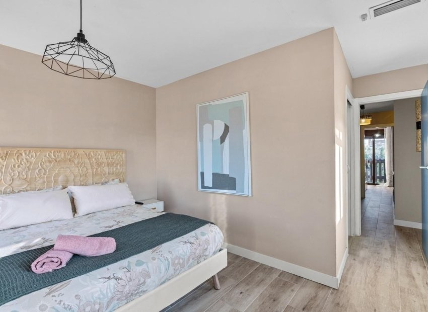 Odsprzedaż - Villa de Lujo - Santa Pola