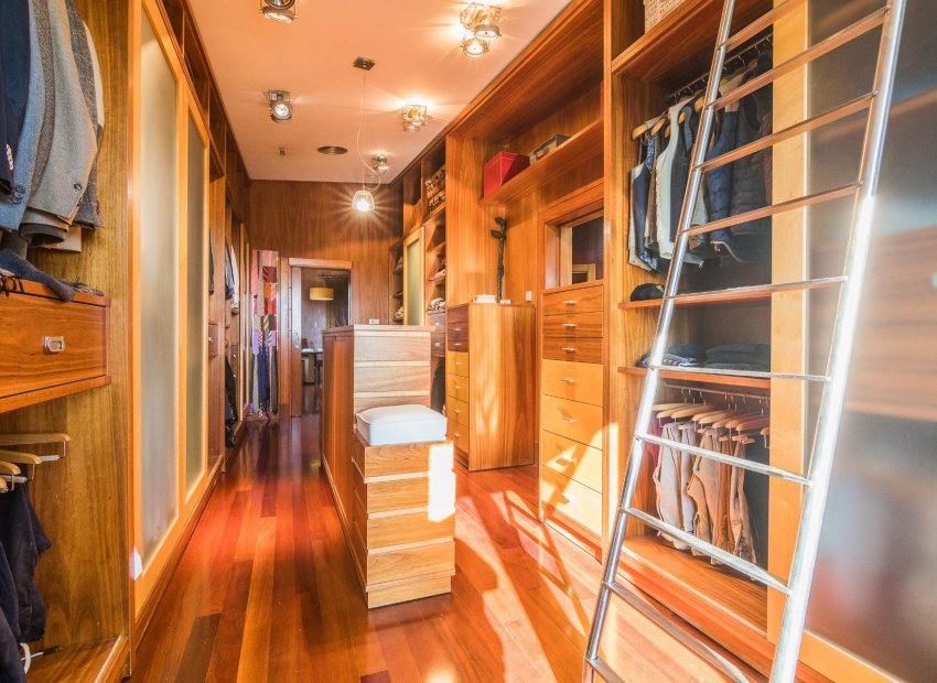 Odsprzedaż - Villa - Elche Pedanías - Valverde