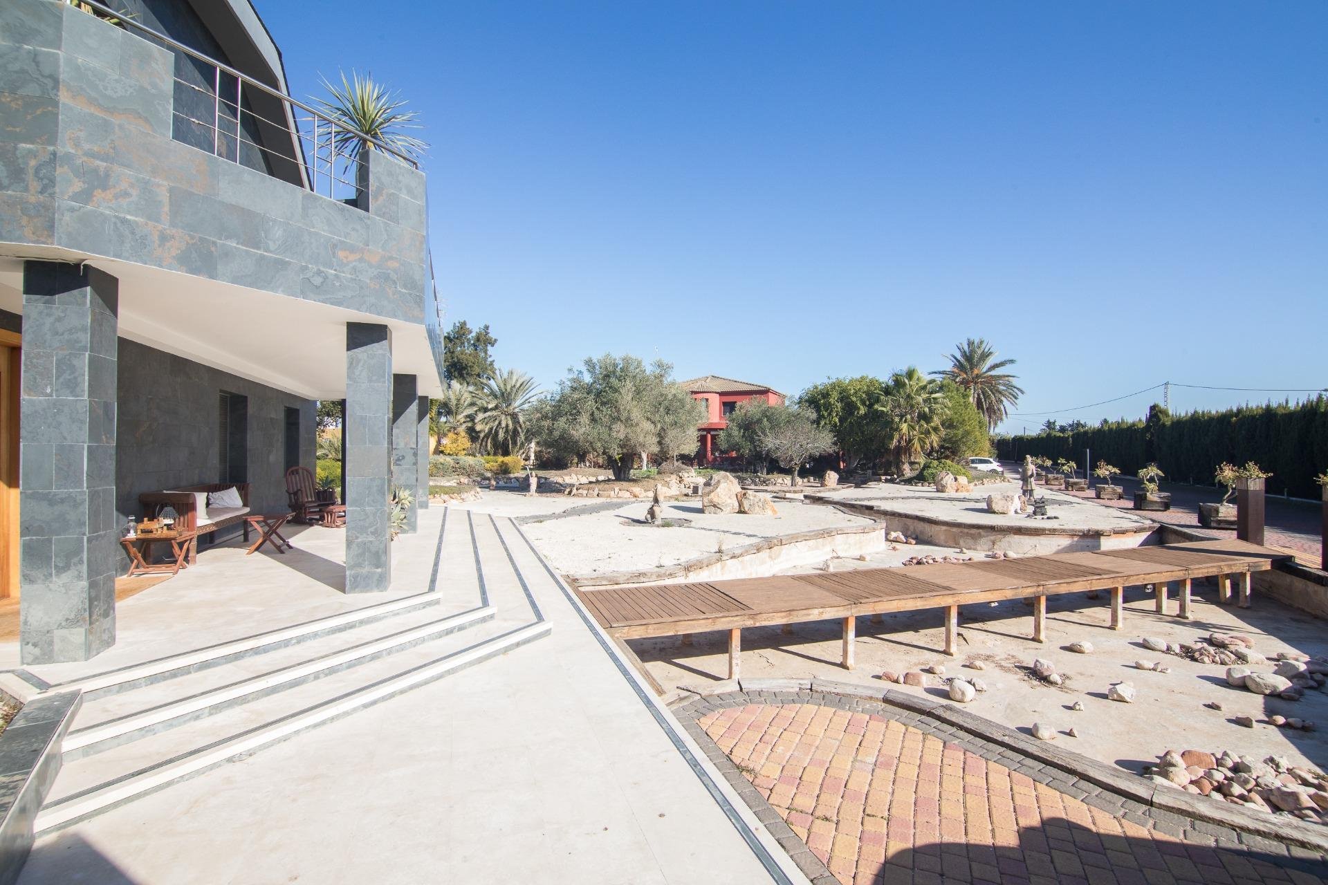 Odsprzedaż - Villa - Elche Pedanías - Valverde
