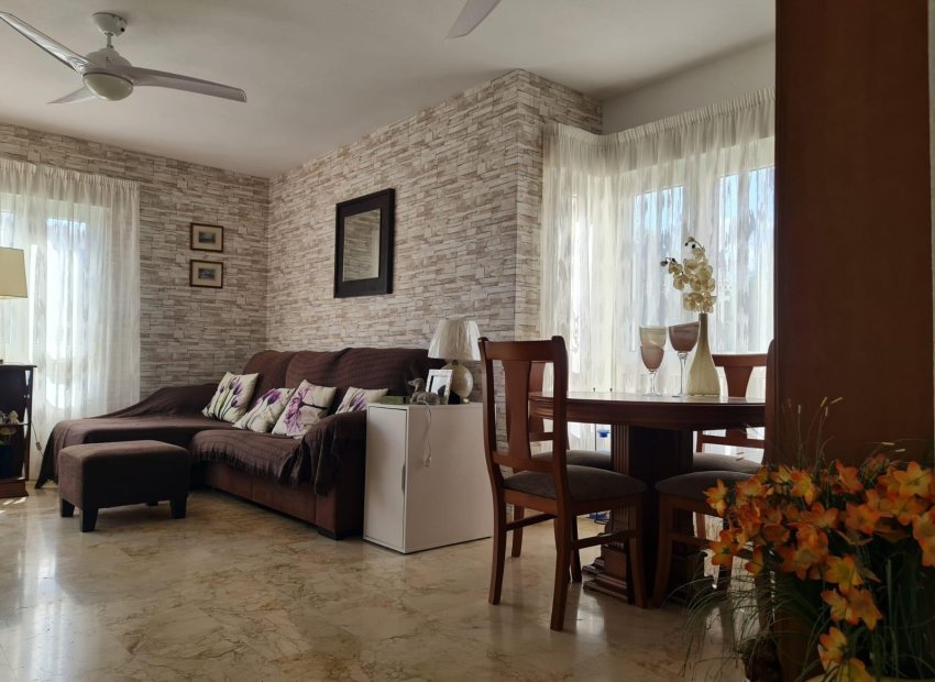 Odsprzedaż - Villa - Orihuela Costa - Las Ramblas