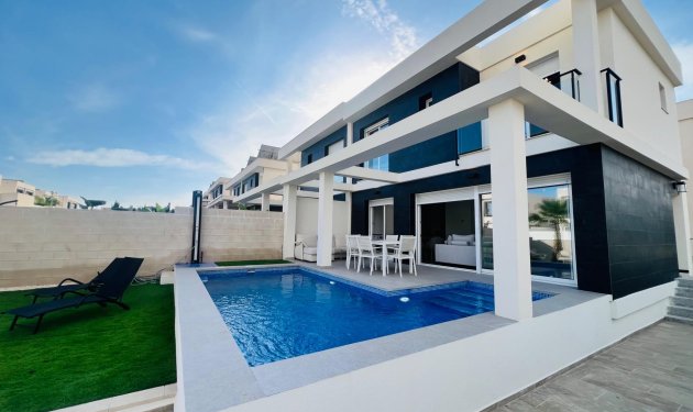 Pareado - Nieuwbouw Woningen - Gran alacant -
                Monte y Mar
