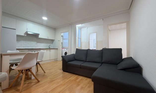 Piso - Long Term Rental - Elche -
                Reina Victoria-Miguel Hernández