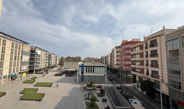 Piso - Odsprzedaż - Elche -
                Centro