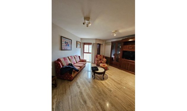 Piso - Resale -
            Alicante - GV-257