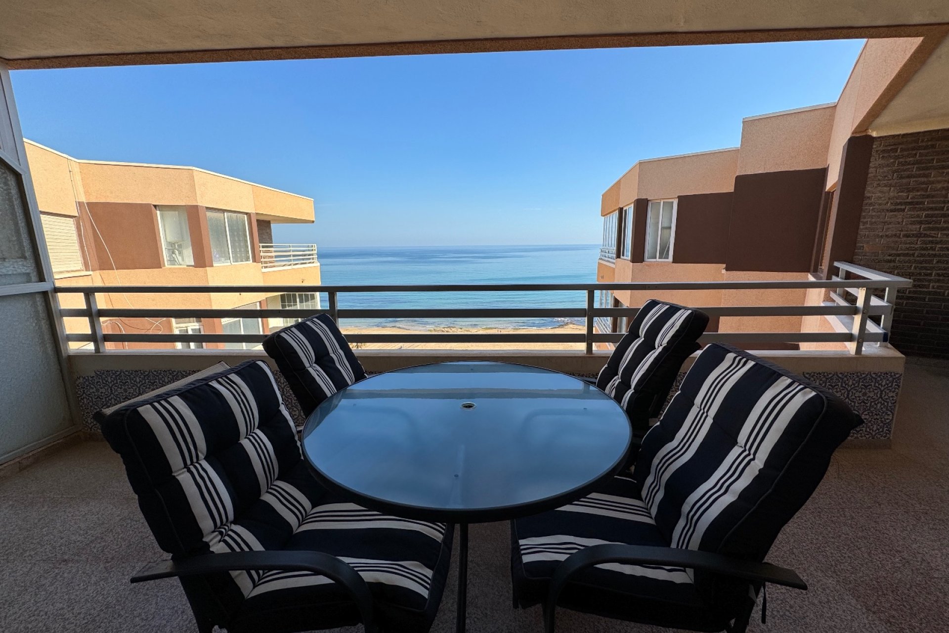 Resale - Apartament - La Mata - Pueblo/ PLAYA