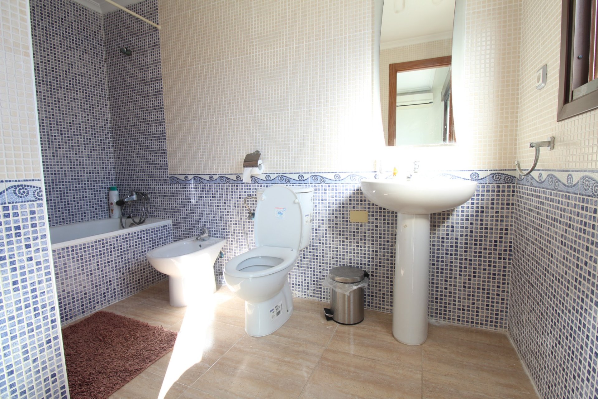 Resale - Apartament - Torrevieja - Pueblo